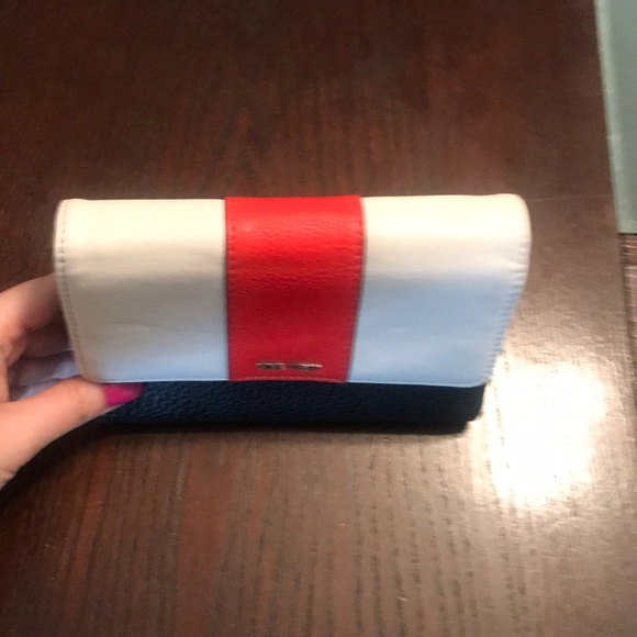 Nine West Wallet - Picture 8 of 8